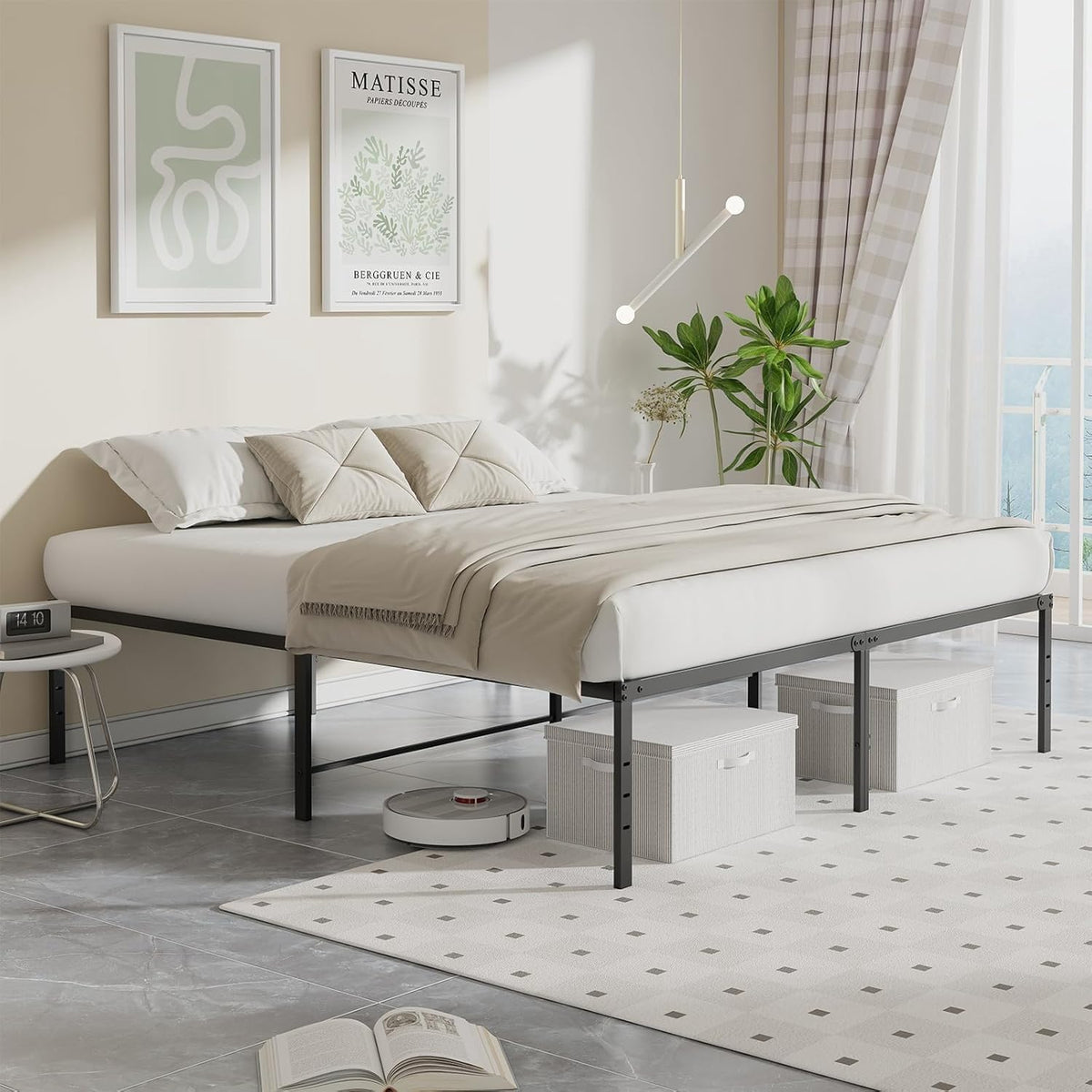Queen Black Metal Platform Bed Frame A629