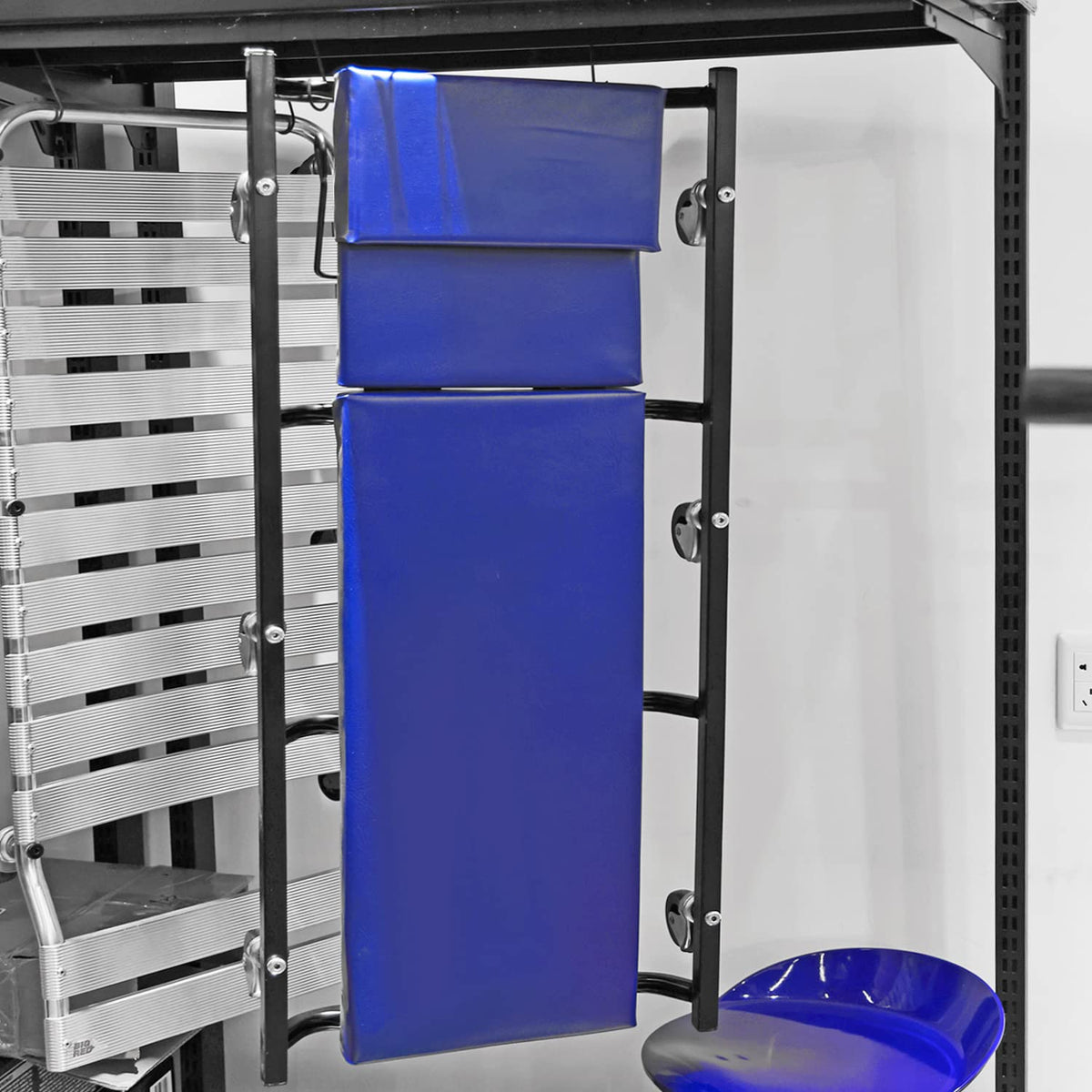 40" Padded Mechanic Creeper with 6 Casters, Blue R101819