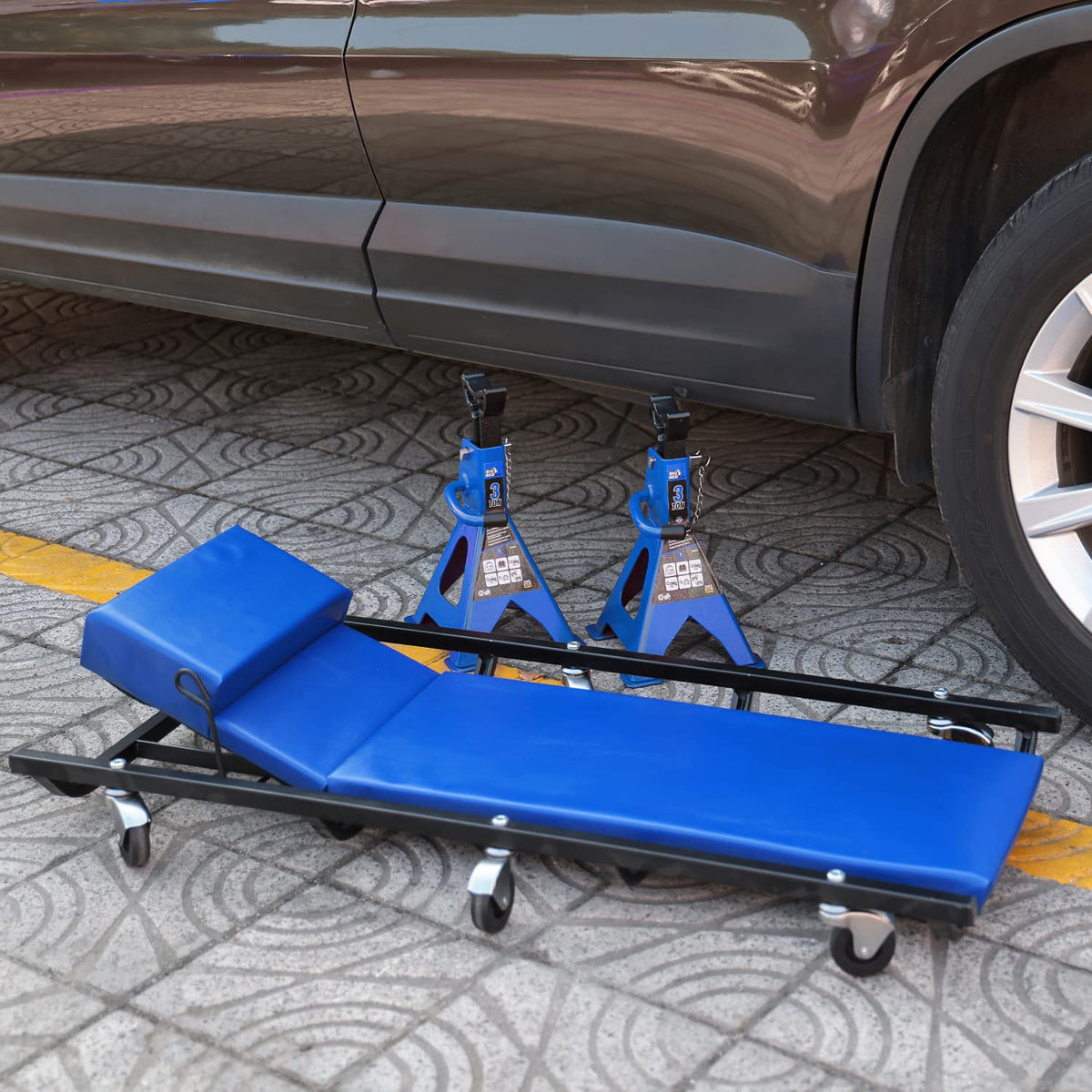 40" Padded Mechanic Creeper with 6 Casters, Blue R101819